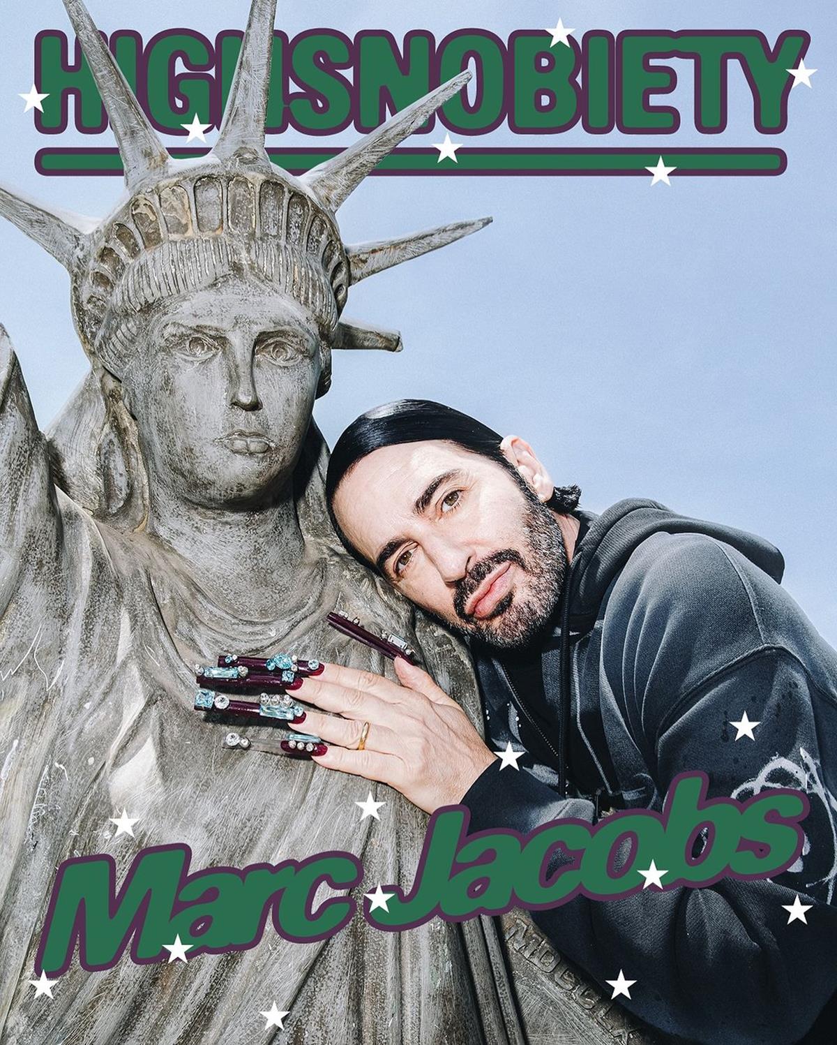 Na imagem com cor, capa da revista Highsnobiety - Metrópoles