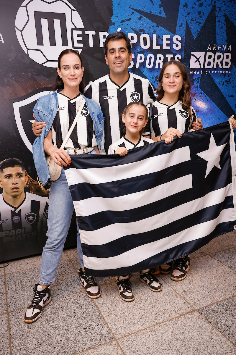 Camarote Metrópoles no jogo Botafogo e Grêmio - Metrópoles