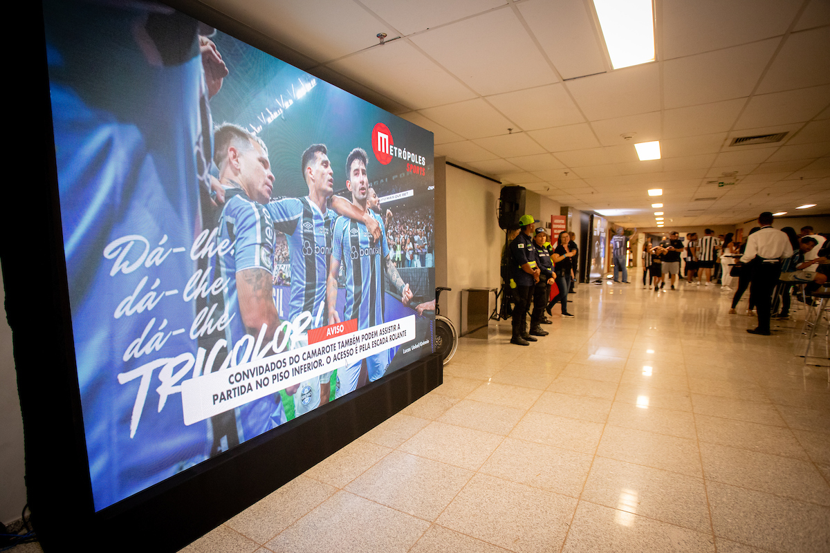 Camarote Metrópoles no duelo Botafogo e Grêmio - Metrópoles