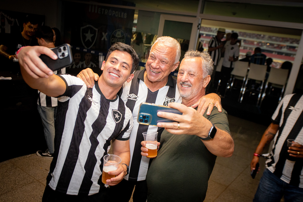 Camarote Metrópoles no jogo Botafogo e Grêmio - Metrópoles