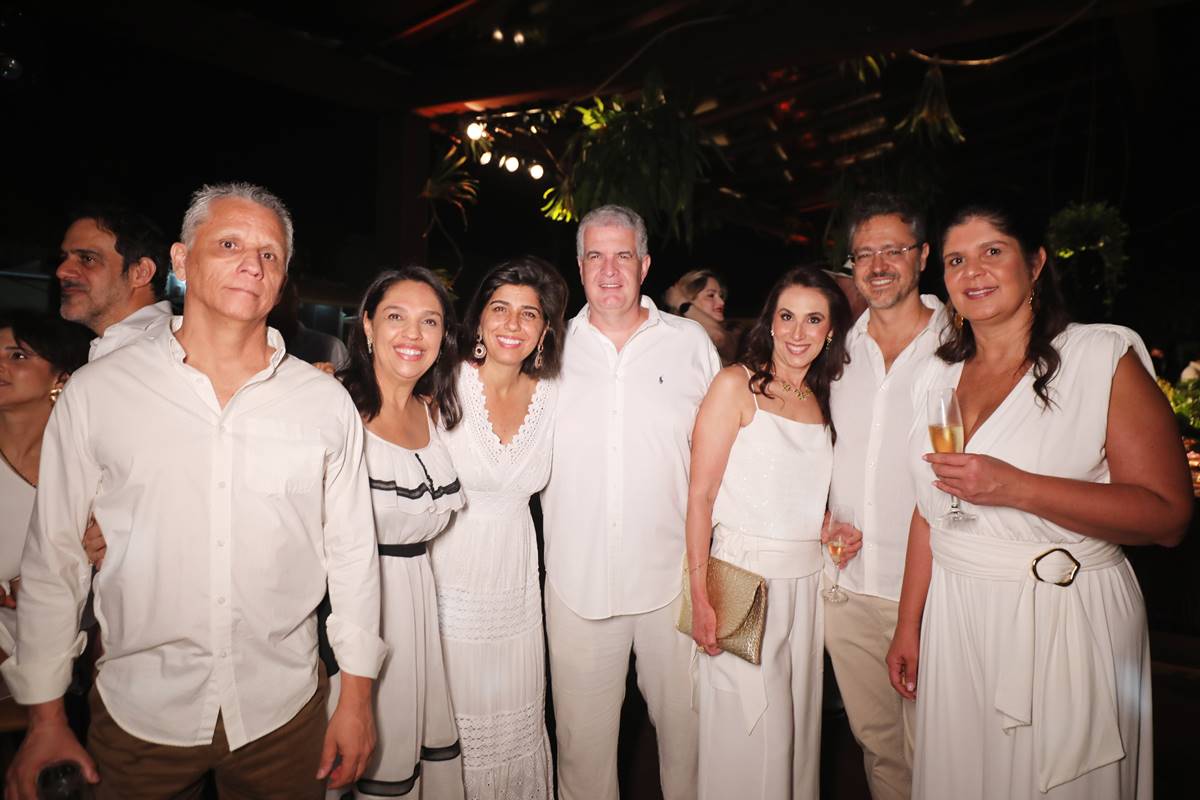 Monica e Otávio Damaso, Paulo e Patrícia Bezerra, Cristina e Marcelo Mitraud, Liana Dourado