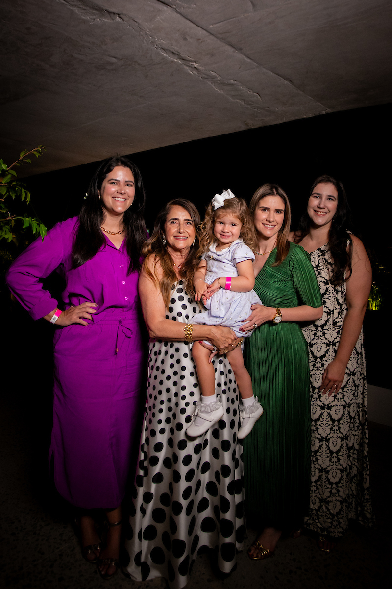 Jaqueline Canhedo, Claudia Tolentino, Maria Helena, Tatiana Canhedo e Letícia Canhedo