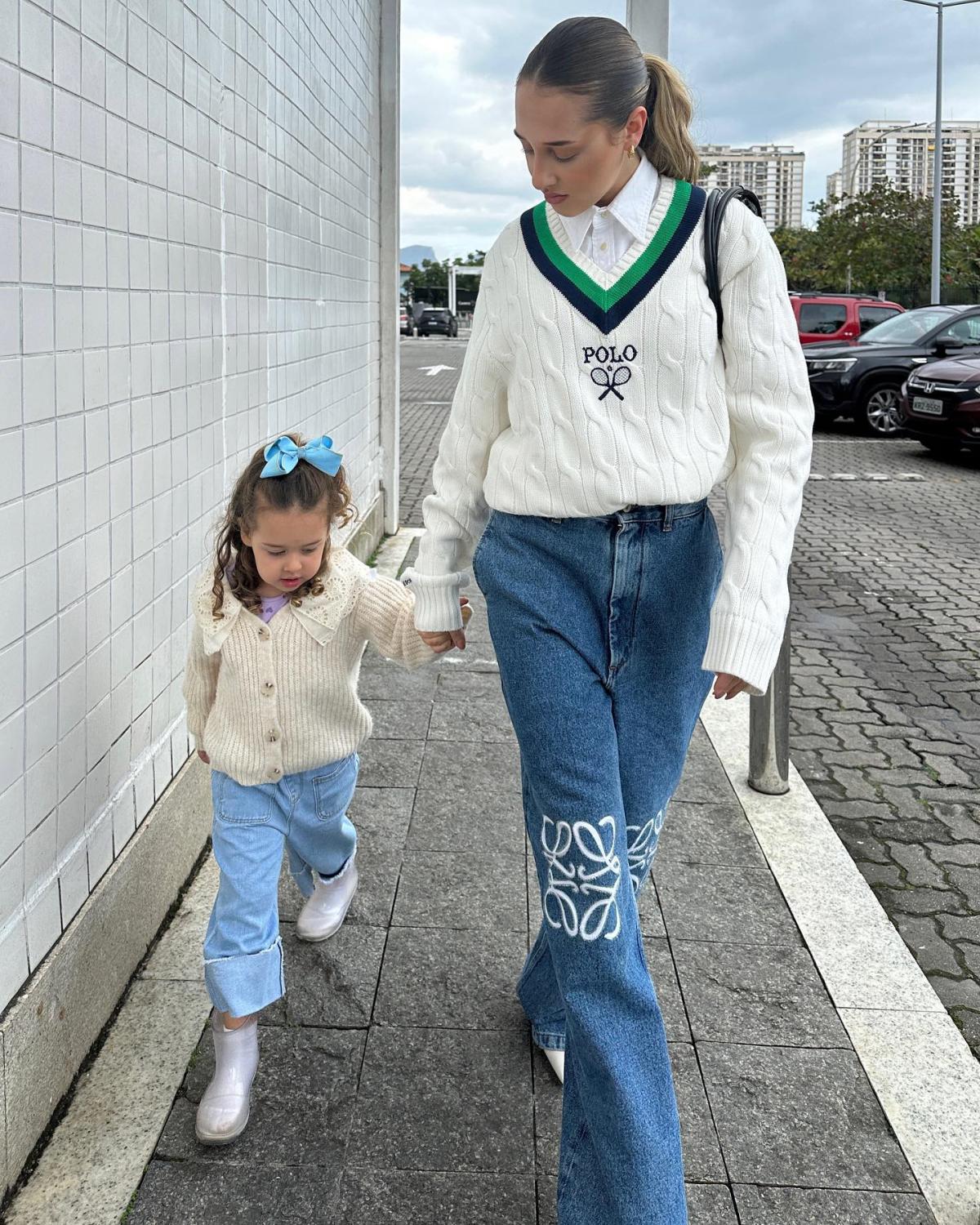 Na imagem com cor, foto da Malu Borges e da filha Bebel - metrópoles