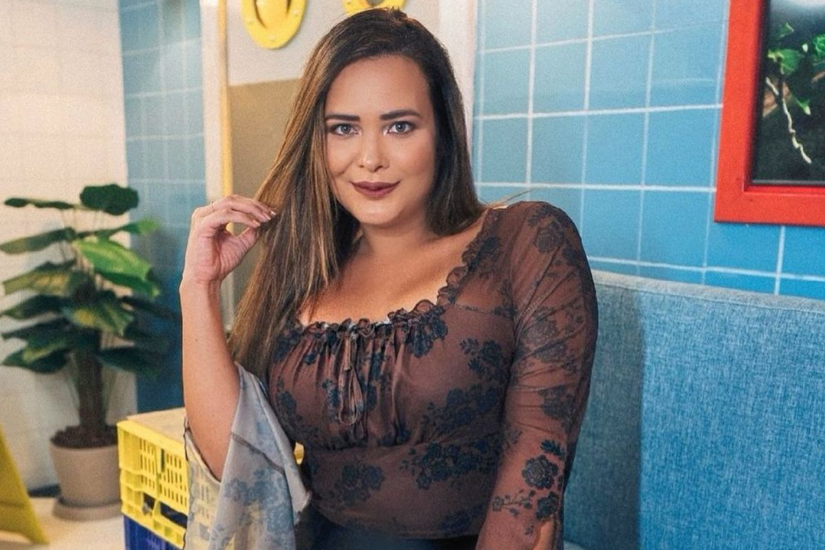 Foto colorida de Geisy Arruda - Metrópoles