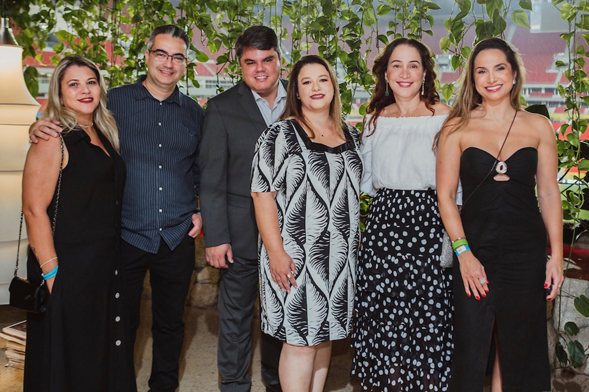 Telma Carvalho, Cleyton Carvalho, Pablo Camimura, Roberta Lorencini, Adriana Melo e Luciana Câmara