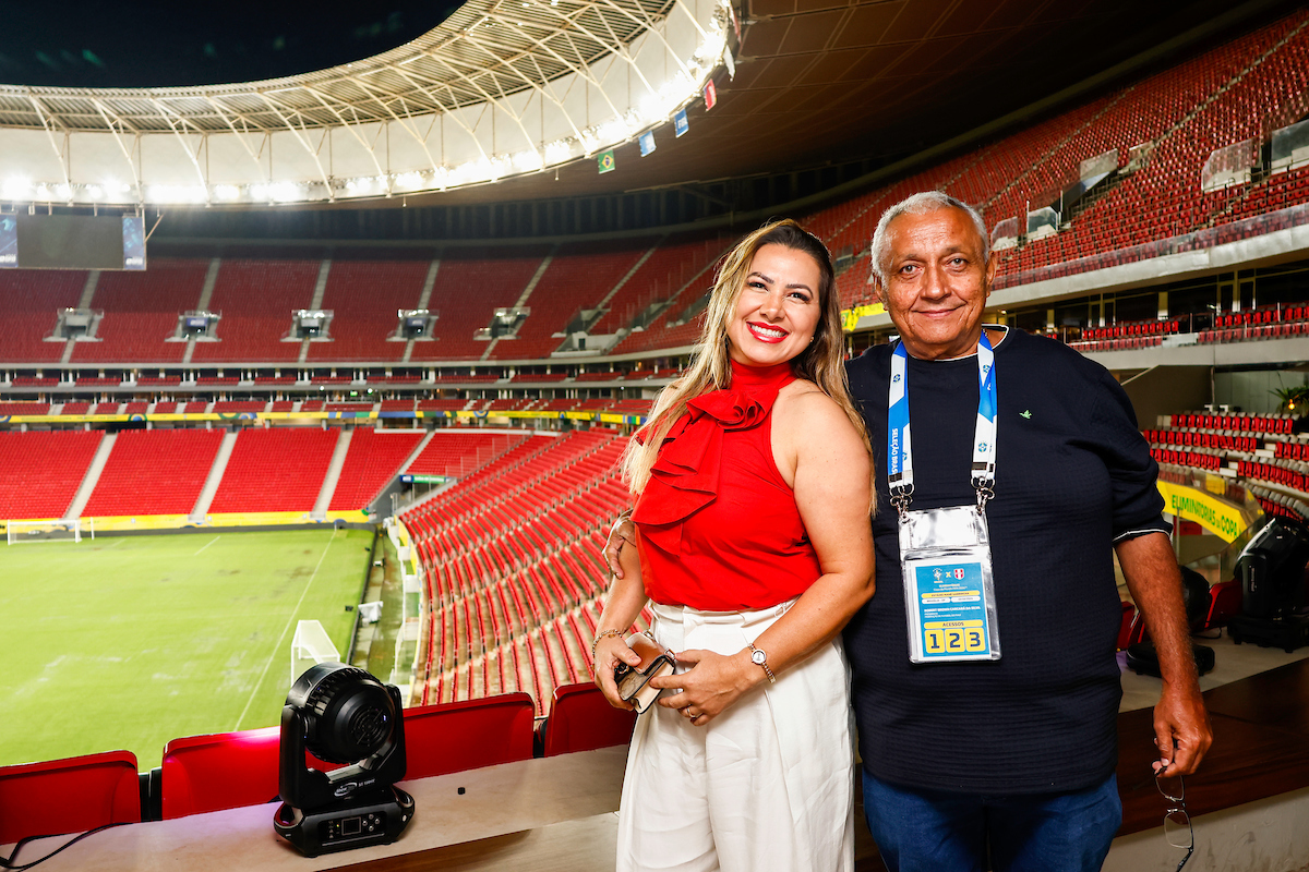 Nilfrânia Martins Carcará e o presidente da Federação Esportiva do Piauí, Robert Brown Carcará