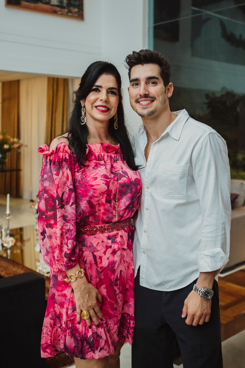 Sônia Gontijo e o filho Henrique Zaga