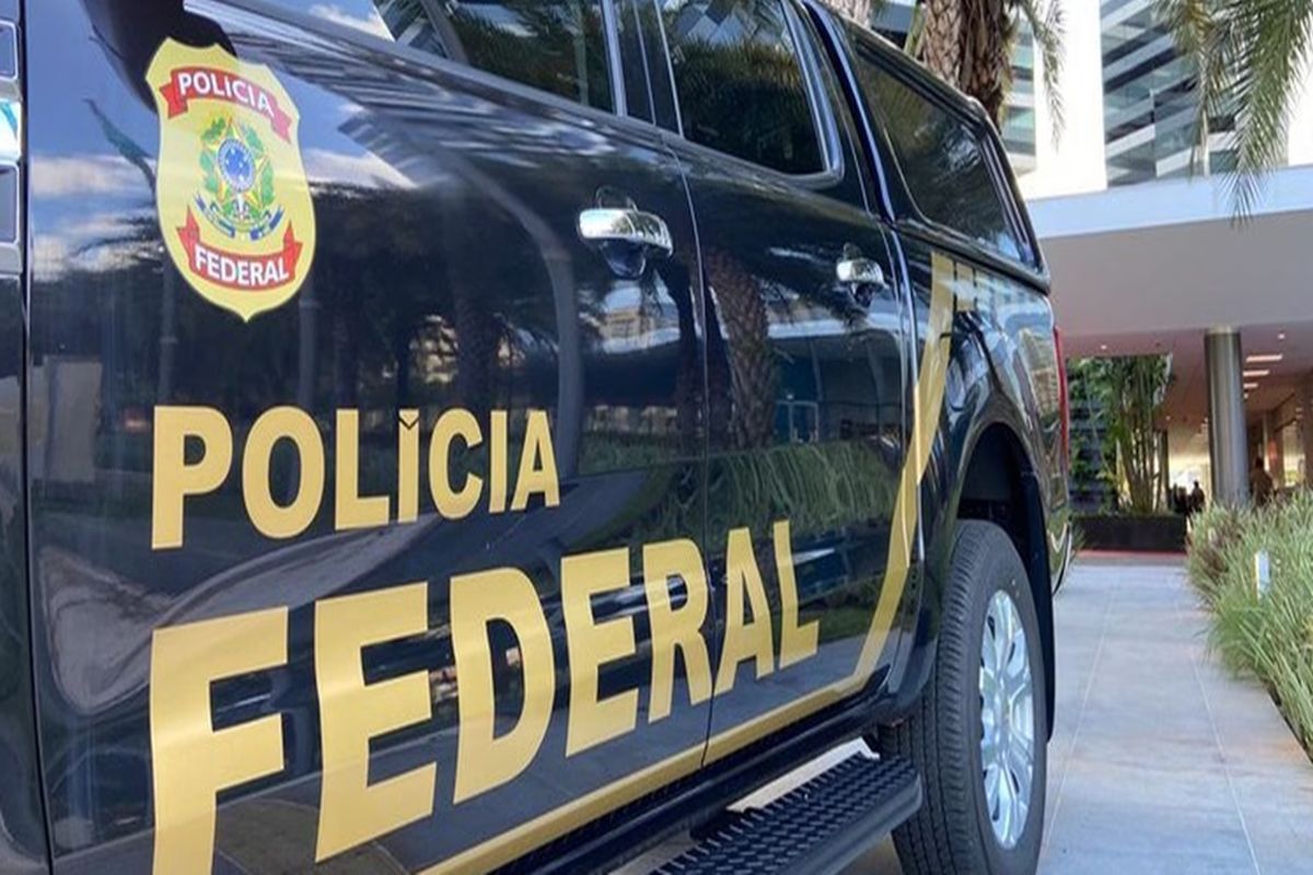 Carro da Polícia Federal da Paraíba.