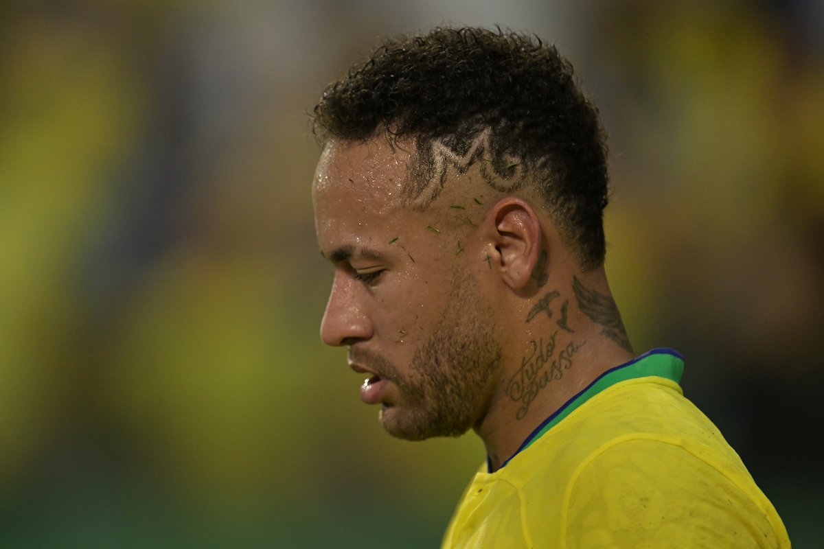 Policial federal aborda Neymar e surpreende com pergunta inusitada |  Metrópoles