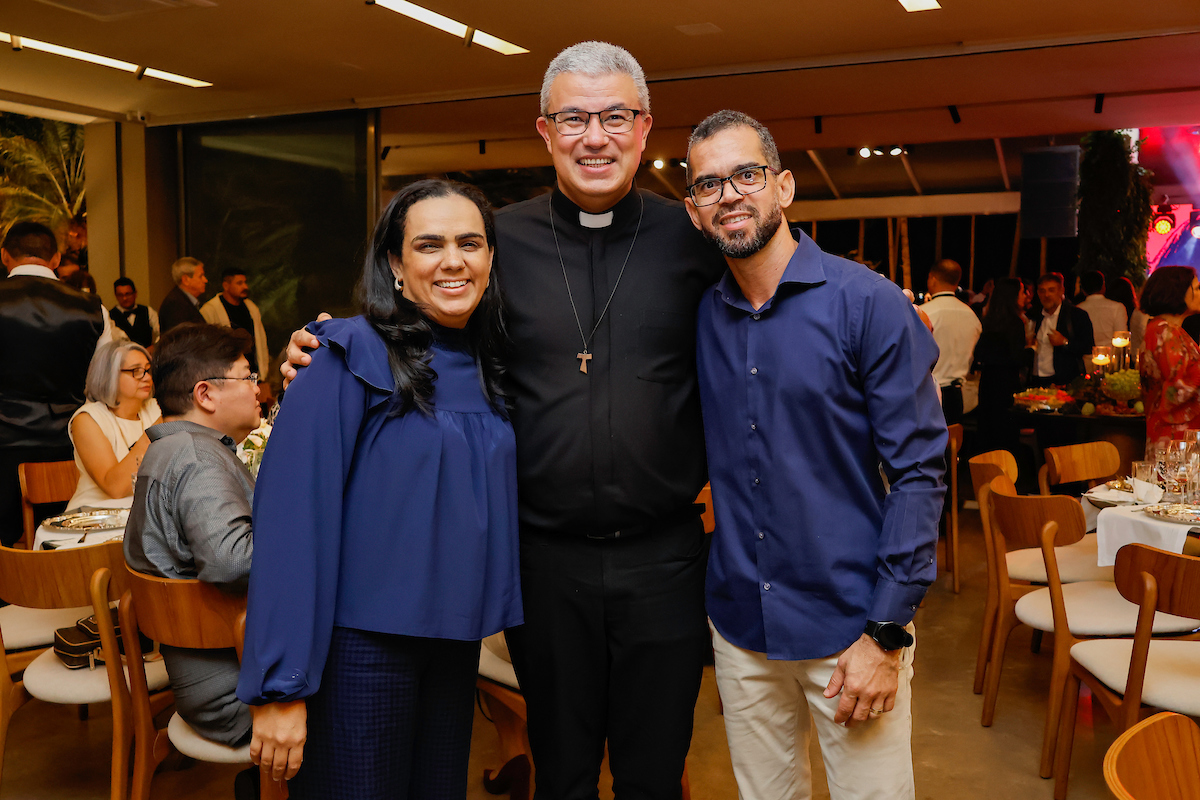 Entrega do título de Cidadão Honorário para Marcelo e Daniela Perboni - Metrópoles