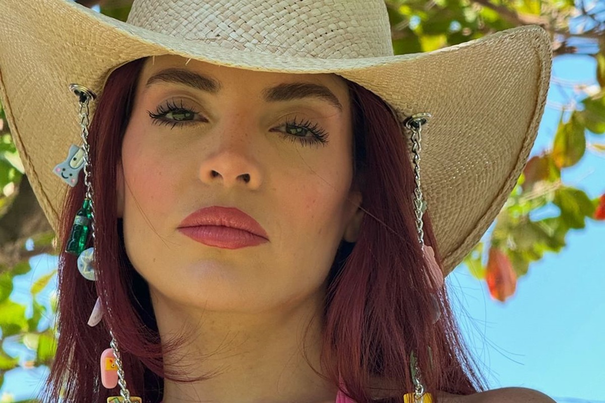 “Sou uma nova mulher”, diz Gkay após onda de cancelamentos