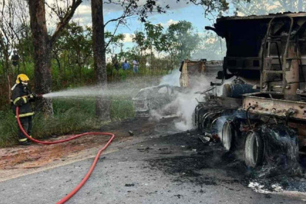 Imagem colorida, fotos do Corpo de Bombeiros Militar de Minas Gerais (CBM-MG) - Metrópoles