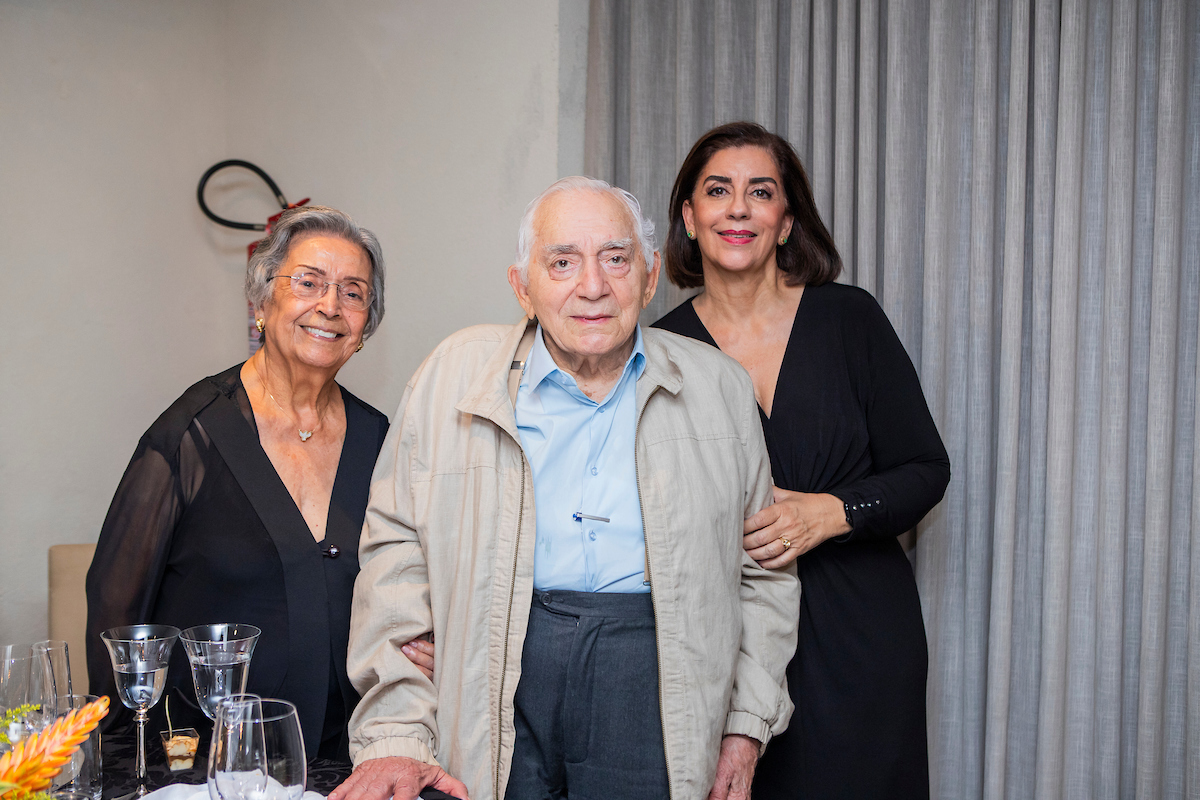 Maria, Claudia e Geraldo Vasconcelos