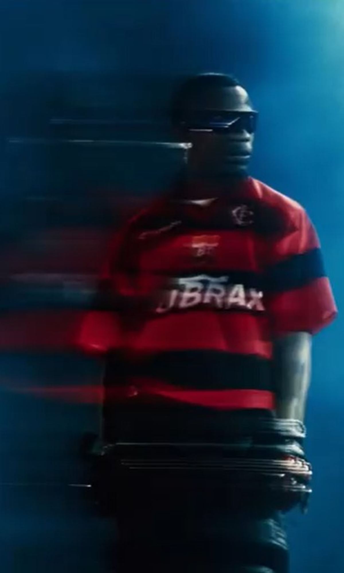 Travis Scott com camisa do Flamengo