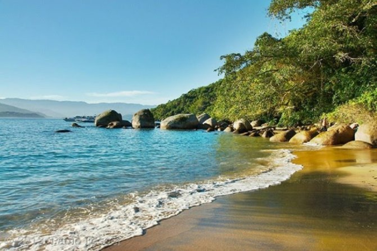 Imagem colorida de Ubatuba (SP) - Metrópoles