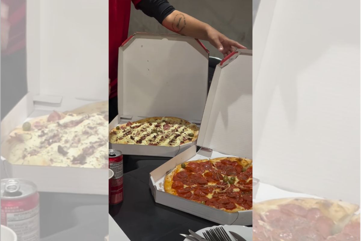 Foto colorida de uma pizza - Metrópoles