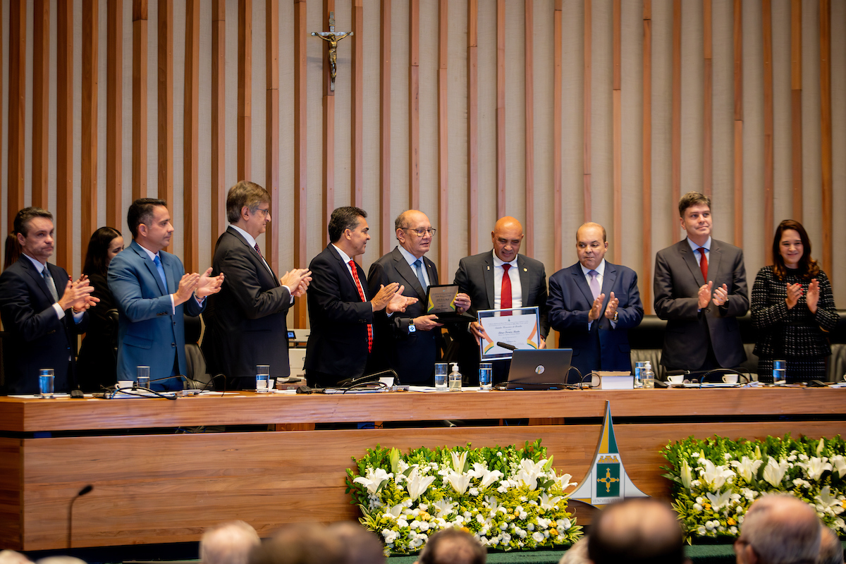 Gilmar Mendes recebe título de Cidadão Honorário de Brasília - Metrópoles