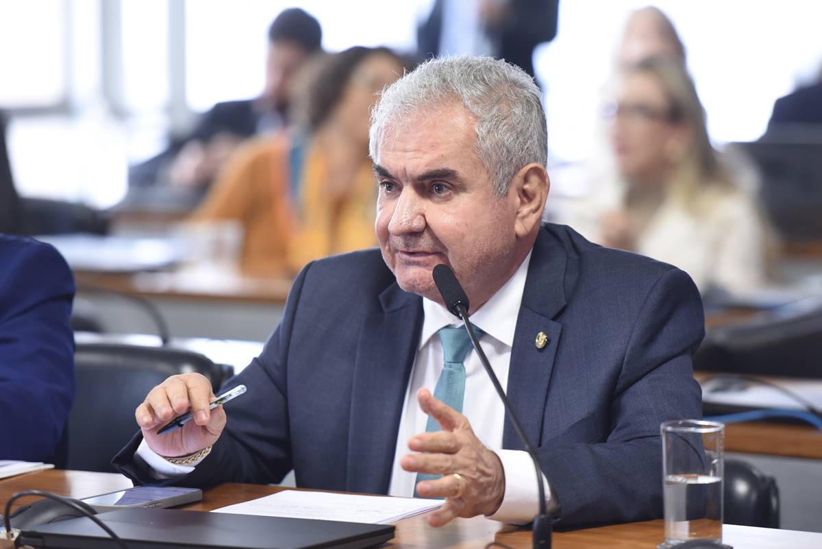 “Se ele cita senador, eu sou um dos citados”, diz senador padrinho de alvo da PF