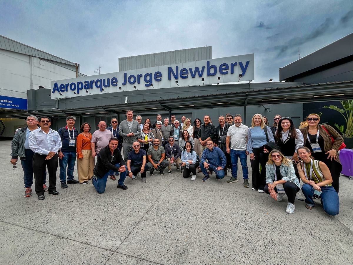 Foto colorida da equipe do Senac na Argentina - Metrópoles