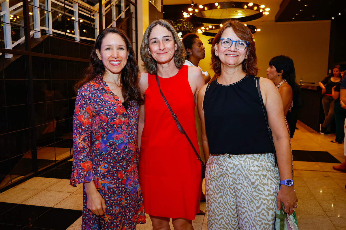 Mariana Coelho, Carolina Moraes e Florangela Coelho