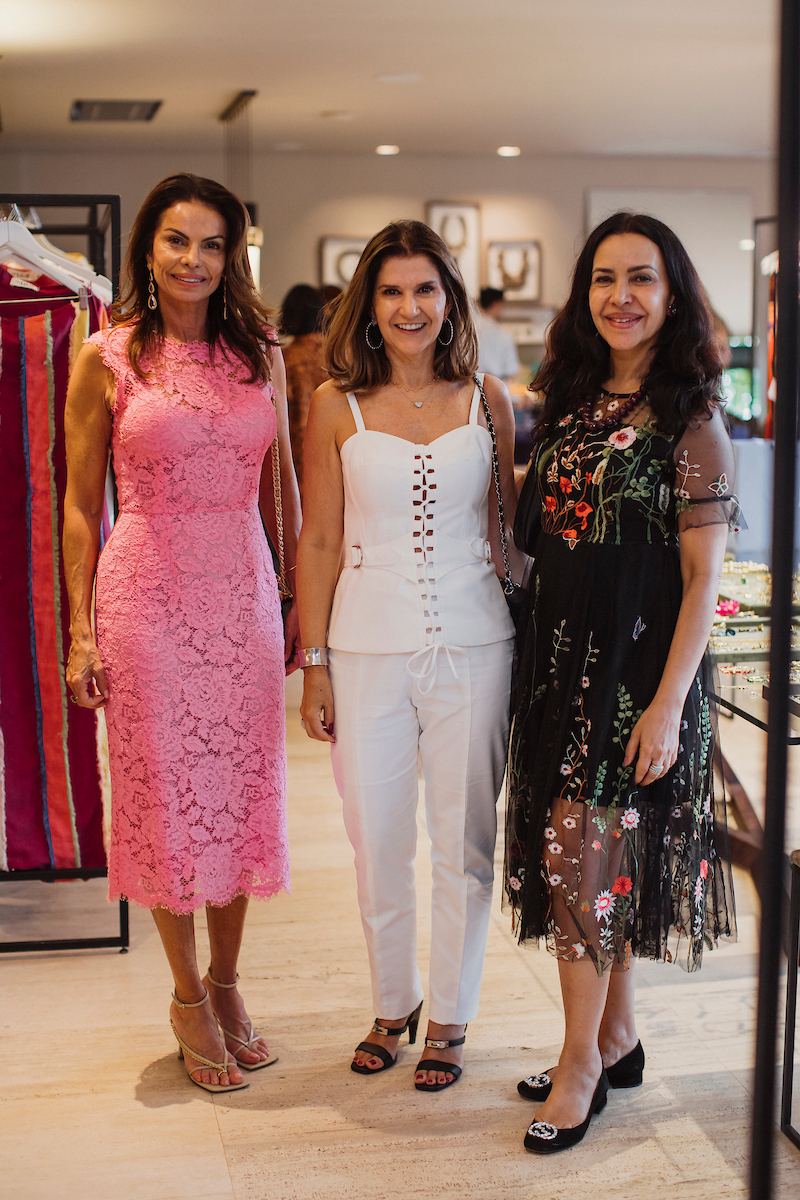 Ivana Valença, Lara Calaça e Claudia Meireles