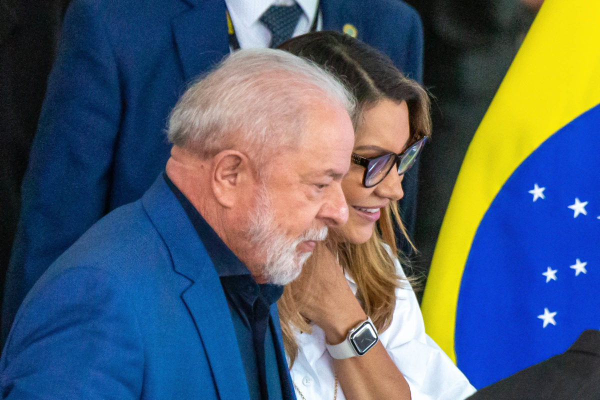 Planalto definirá comitiva que acompanhará Lula e Janja ao Vaticano