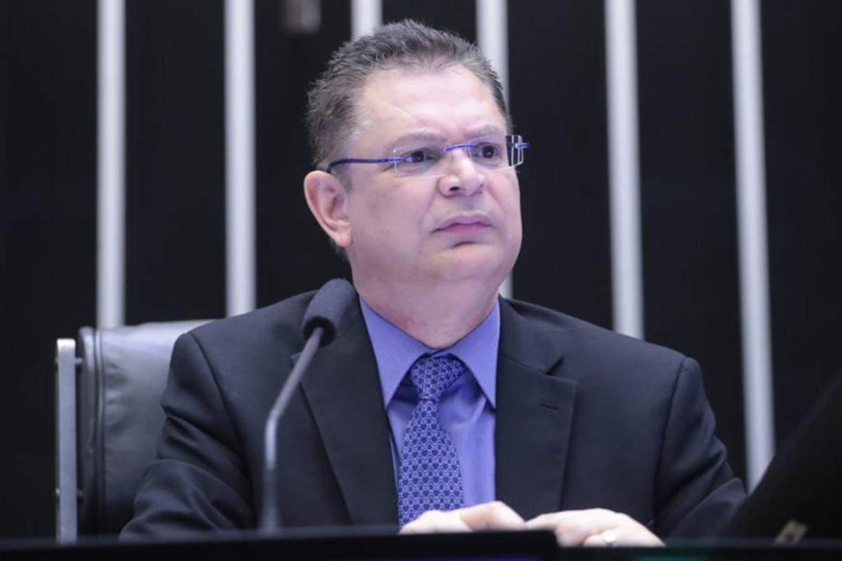 Líder do PL diz que Motta “agrada governo” e que chegou “ao limite”. Vídeo