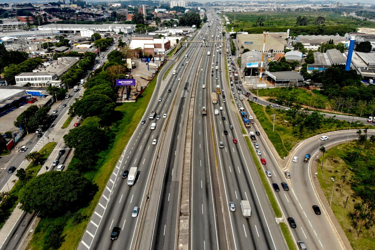 Fim de ano veja quais são os melhores dias para pegar a estrada em SP Metrópoles