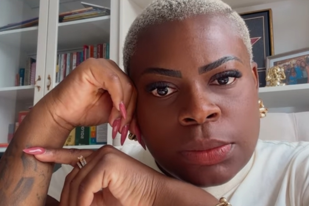 Jojo expõe ataque racista e debocha: “Vê se a branca tem um desse”