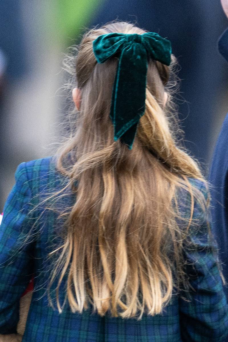 Foto colorida de cabelo longo de menina - Metrópoles