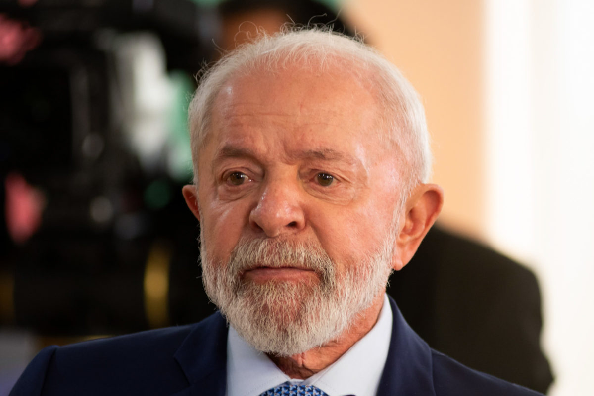 Em meio a crises, Lula lançará ações em busca de popularidade. Entenda