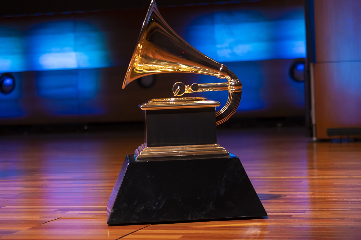 Veja a lista completa de vencedores do Grammy 2025