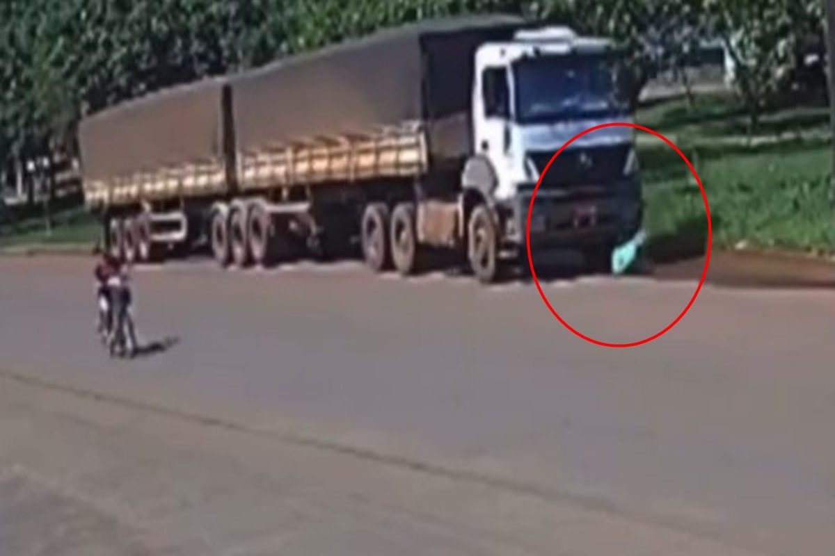 Carreta derruba e passa por cima de idosa, que sobrevive. Vídeo | Metrópoles