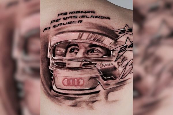 Imagem colorida de tatuagem Gabriel Bortoleto - Metrópoles