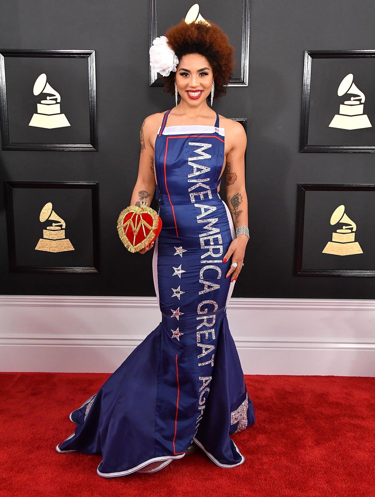 na imagem com cor, foto de Joy Villa no Grammy - metrópoles 