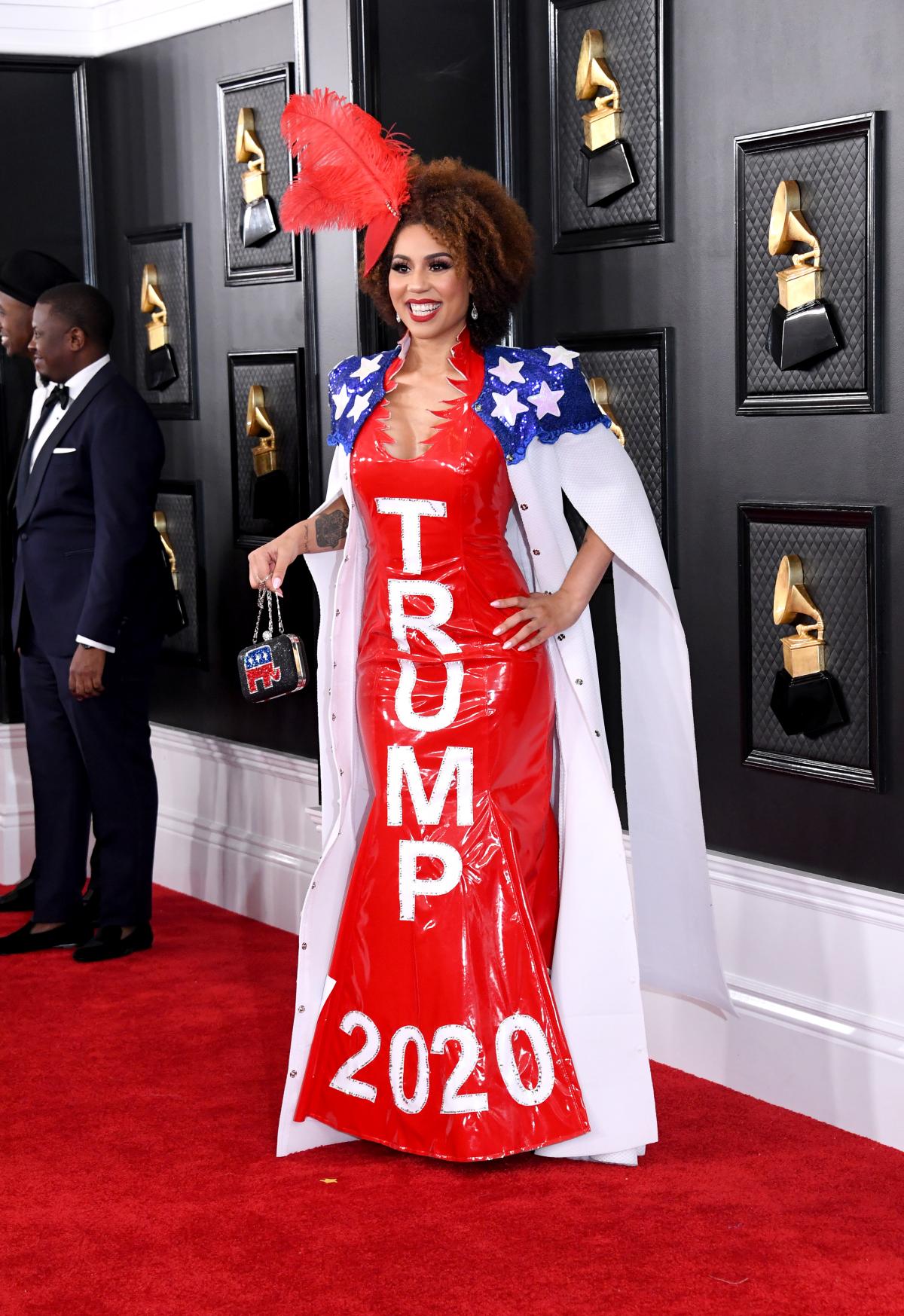 na imagem com cor, foto de Joy Villa no Grammy - metrópoles 