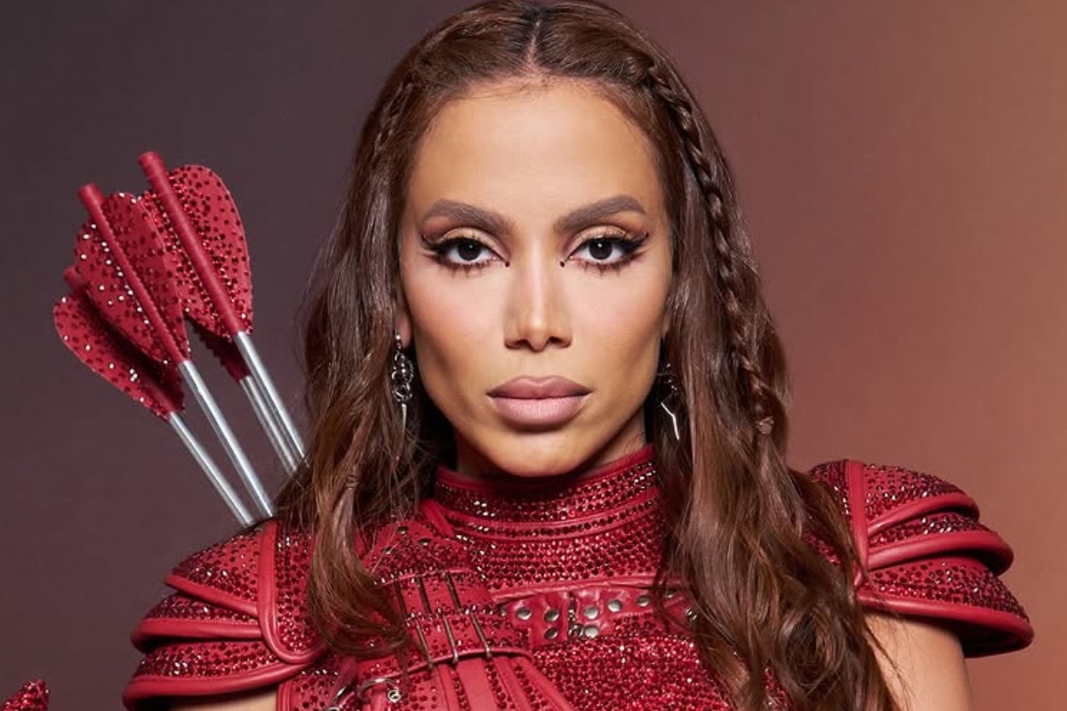 Anitta fala sobre possibilidade de participar de show de Shakira