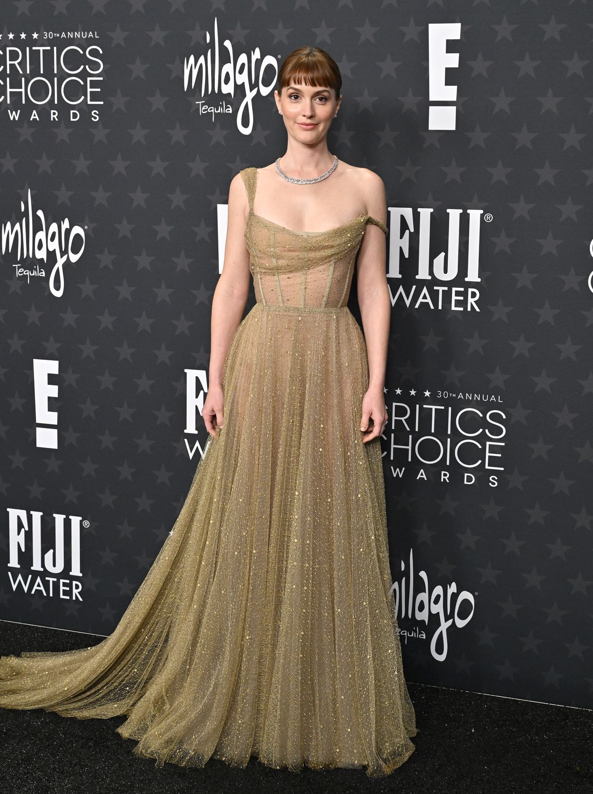 Leighton Meester no tapete vermelho do Critics' Choice Awards 2025 - Metrópoles