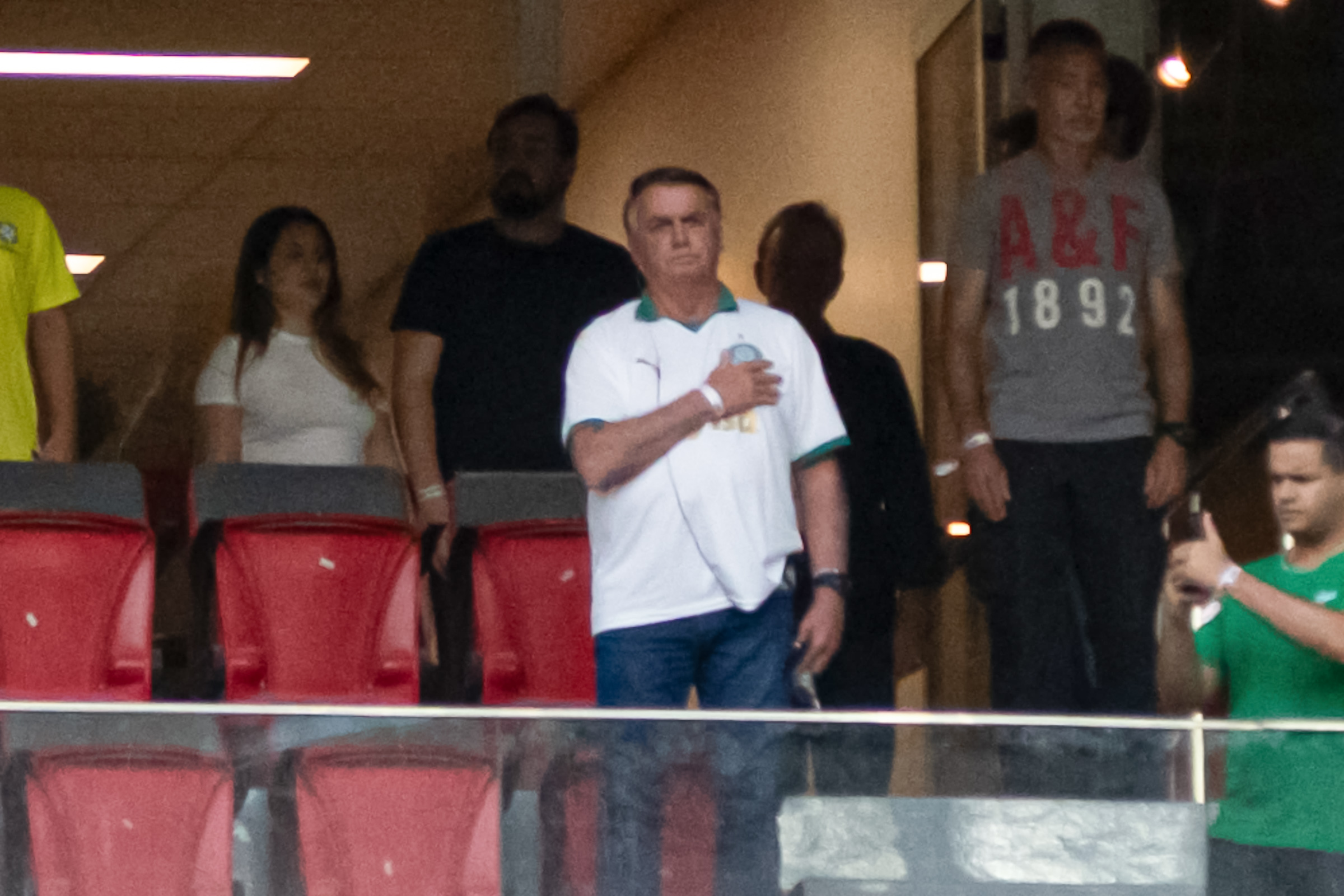 Ex-presidente Bolsonaro assiste jogo do Palmeiras no Mané Garrincha Metrópoles