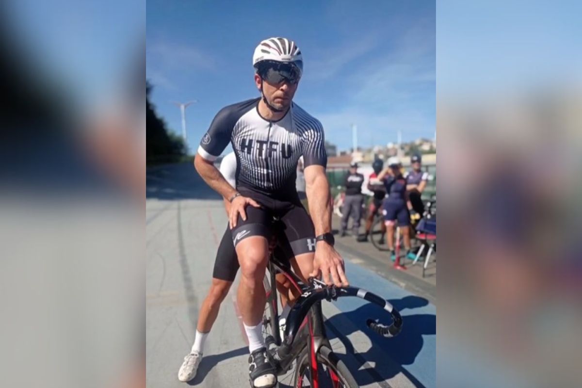 Imagem colorida mostra o ciclista Vitor Medrado - Metrópoles