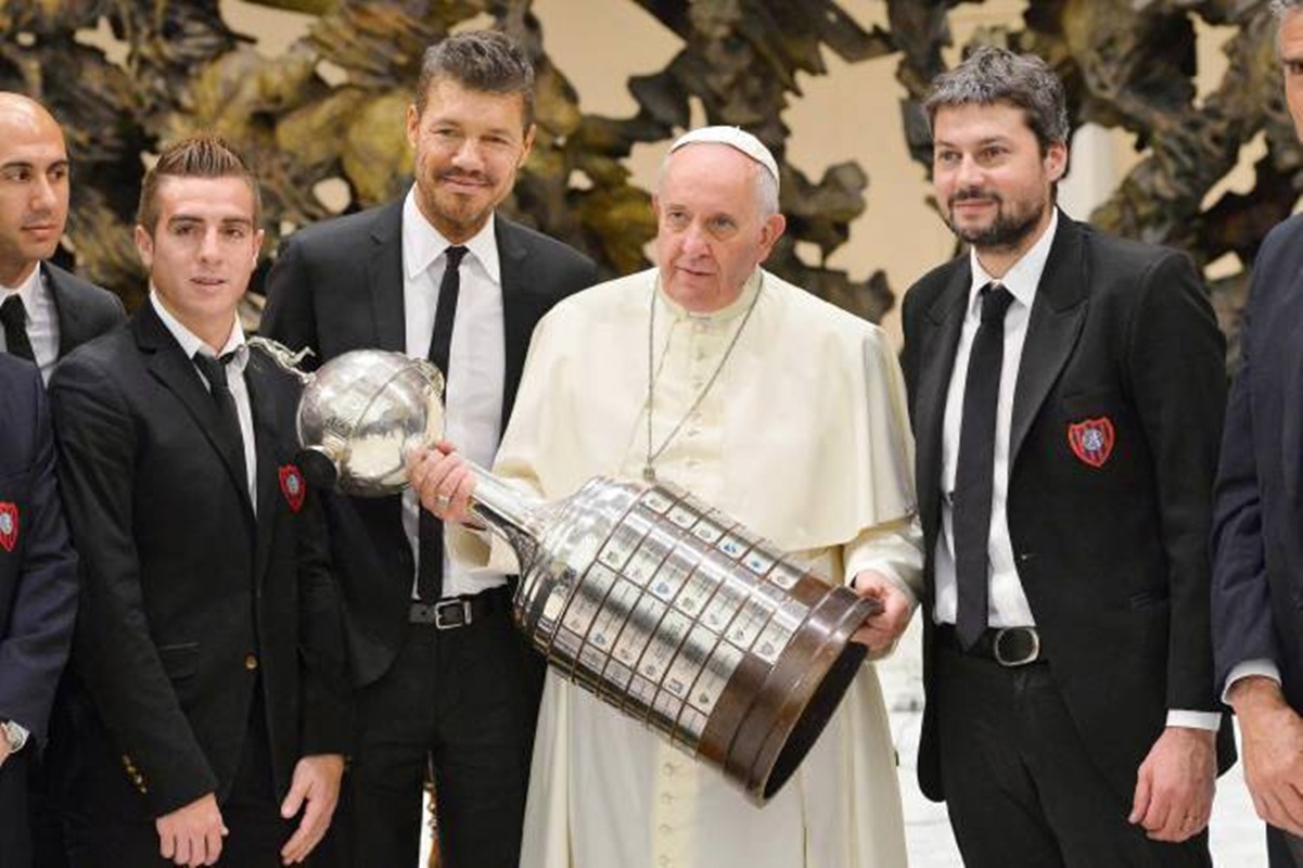 Papa não assistia futebol. Veja motivo e como ele sabia dos resultados