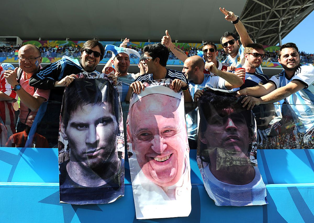 Papa elegeu brasileiro após ser questionado sobre Maradona ou Messi