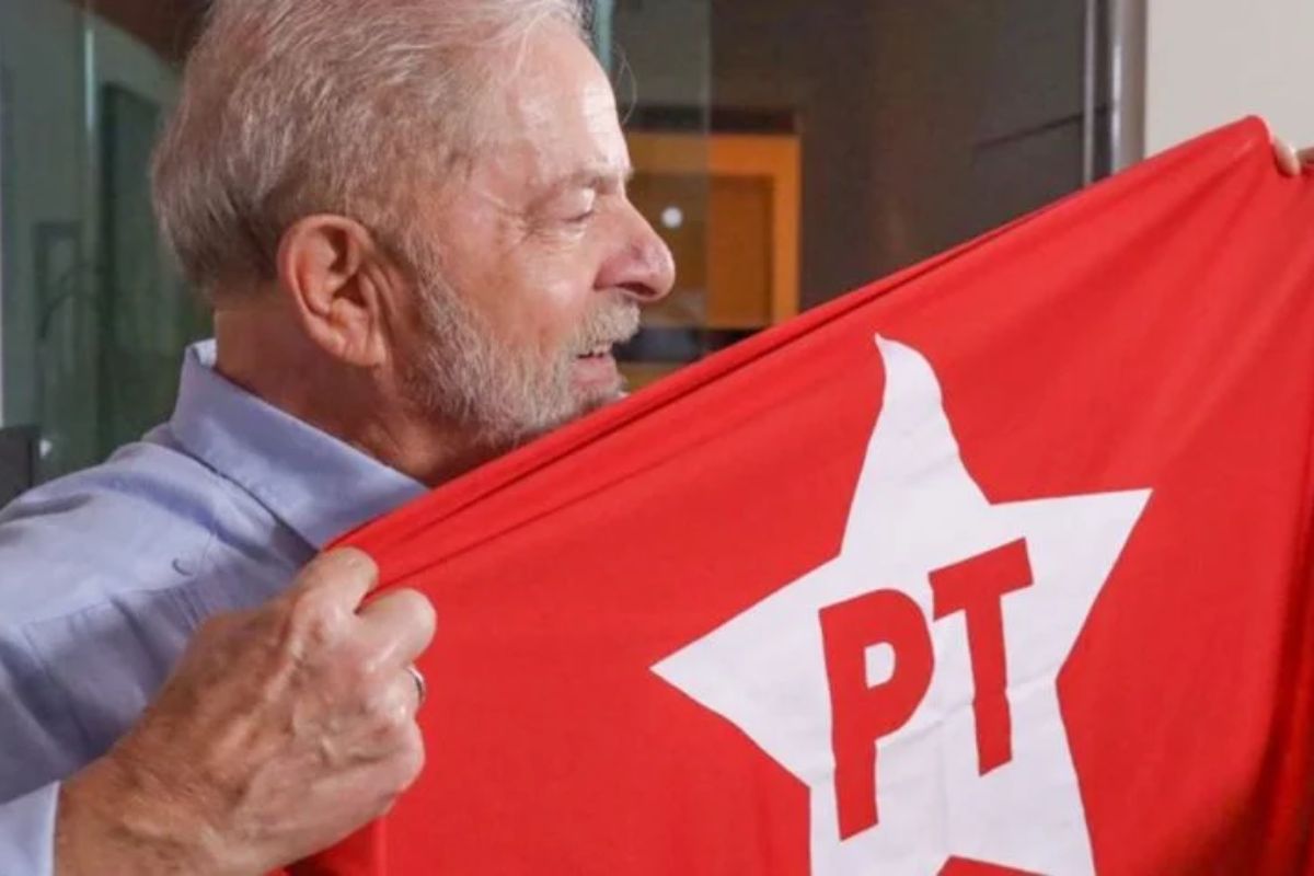 Disputa interna no PT fica sem acordo e grupo de Lula mantém divisão