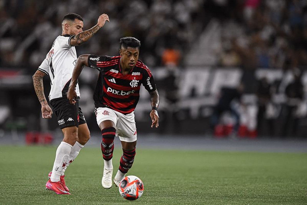 Bruno Henrique titular? Flamengo divulga escalação contra Juventude