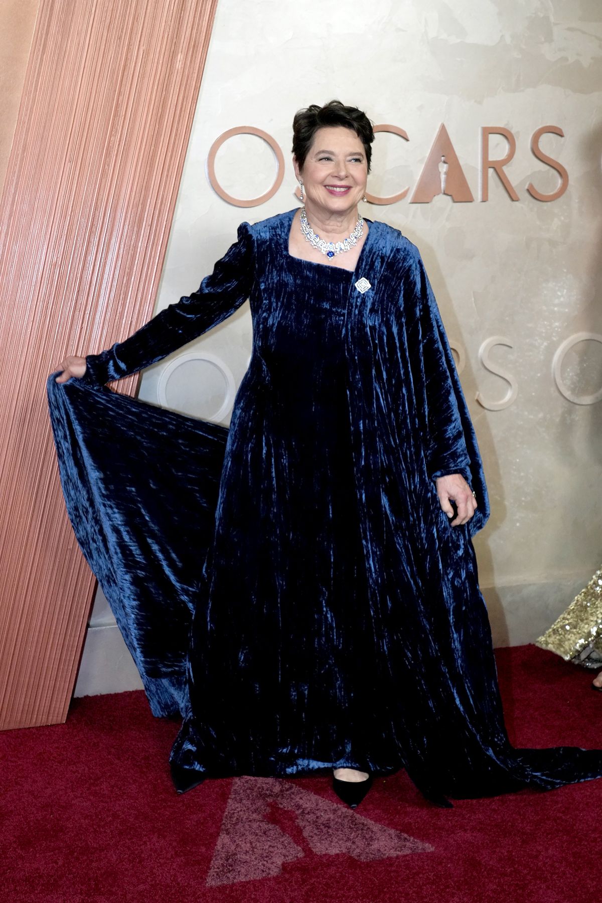 Isabella Rossellini no tapete vermelho do Oscar 2025 - Metrópoles