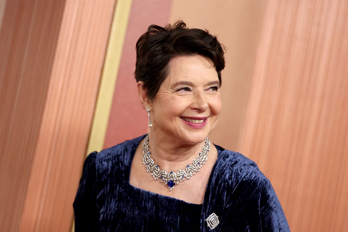 Isabella Rossellini no tapete vermelho do Oscar 2025 - Metrópoles