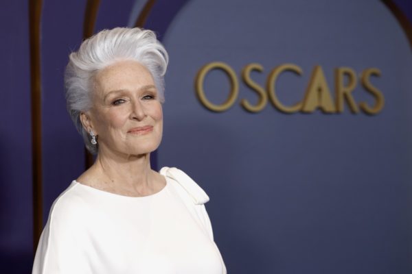 Glenn Close frequenta a Academy Of Motion Picture Arts & 14º Prêmio Governadores Anuais da Sciences no The Ray Dolby Ballroom em 9 de janeiro de 2024