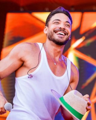 Foto colorida de Wesley Safadão - Metrópoles