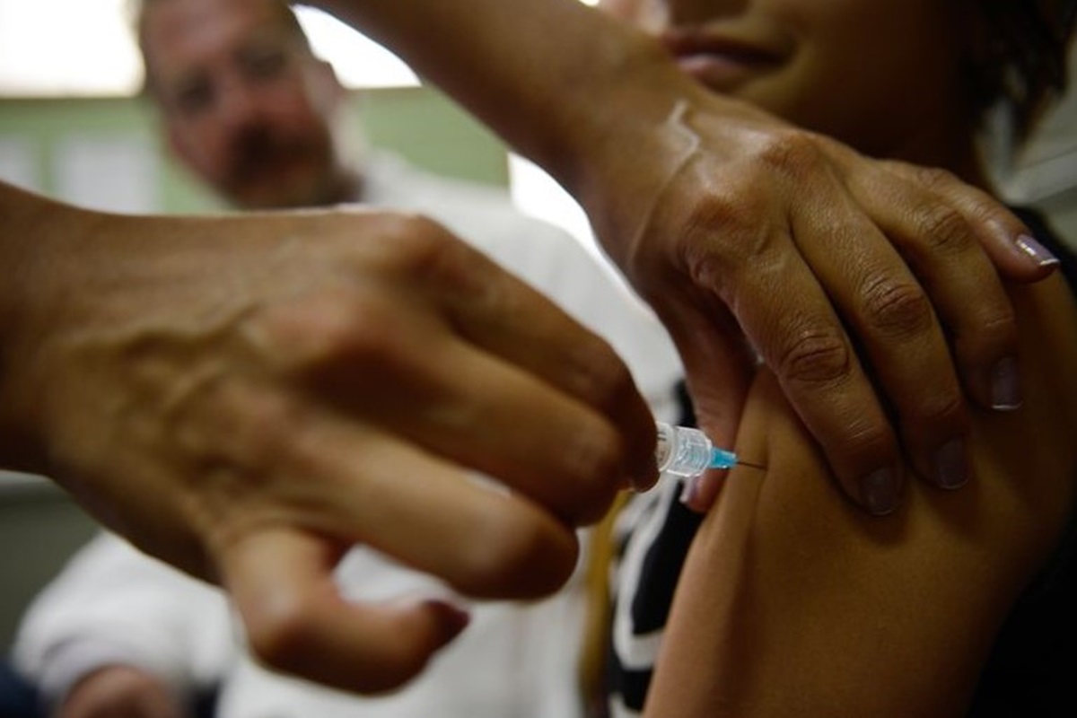 Confira quais são as vacinas essenciais para cada fase da vida
