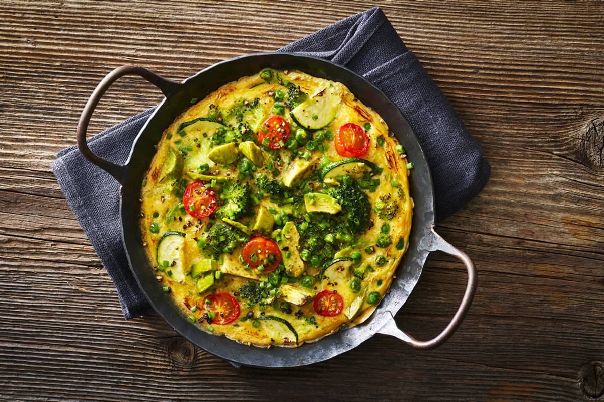 Proteica, esta omelete ajuda a ganhar massa magra e a perder peso